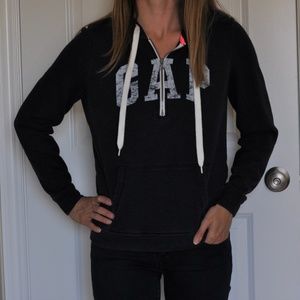 Gap medium logo sweatshirt